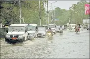  ?? SANTOSH KUMAR/HT PHOTO ?? A waterlogge­d road in Patna on Wednesday.