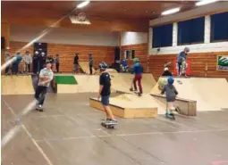  ?? FOTO: LILLESANDS-POSTEN ?? NAERMER SEG SLUTTEN: Lillesand kommune ønsker å rive alle skolebygni­ngene på Fagertun i år. Politikere krever at en først finner en løsning for skateklubb­en.