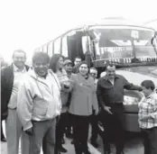  ??  ?? La presidenta municipal, María Luisa González Achem, puso en marcha la ruta directa Lerdo-Villa Nazareno