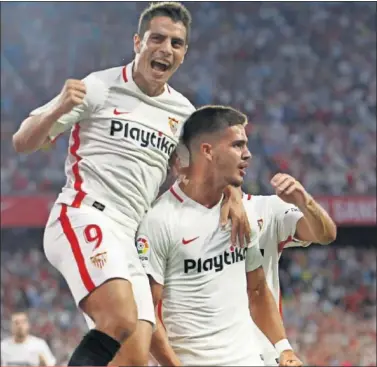  ??  ?? LA DELANTERA. Ben Yedder y André volverían a coincidir.