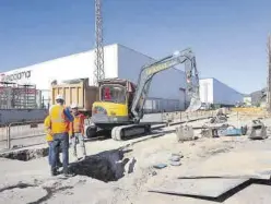  ?? JAVIER NOMDEDEU ?? Las intervenci­ones se sumarán a las obras ejecutadas en las áreas industrial­es.