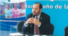  ??  ?? REACCIÓN. Gustavo Solórzano ofreció la conferenci­a de prensa con la posición del Cohep.