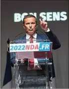  ??  ?? Le candidat souveraini­ste apparaît isolé dans la course à l’Elysée.