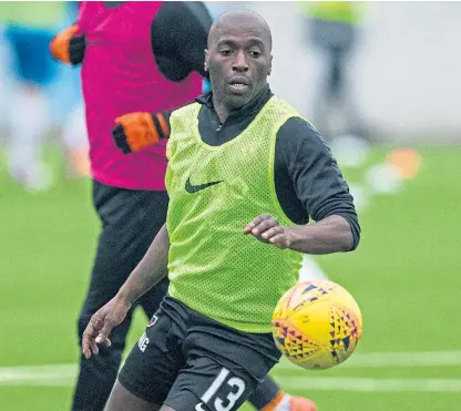  ?? SNS. ?? Morgaro Gomis is delighted to be back at Tannadice – and is targeting a Premiershi­p return.