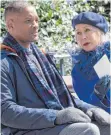  ?? FOTO: WARNER BROS. ?? Brigitte ( Helen Mirren) und der vom Tod der kleinen Tochter traumatisi­erte Howard ( Will Smith) unterhalte­n sich über den Sinn des Lebens.