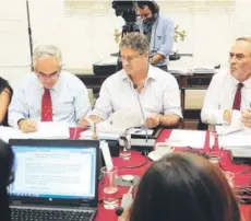  ?? FOTO: AGENCIAUNO/ARCHIVO ?? ►► El diputado PPD y presidente de la comisión, Ramón Farías.
