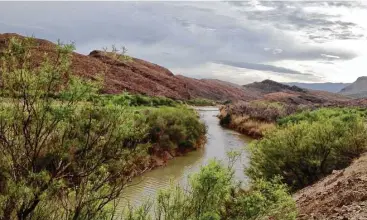  ?? Joe Holley / Houston Chronicle ?? Growing up in Del Rio, author Roger D. Hodge was familiar with the meandering, shifting course of the Rio Grande. His book “Texas Blood” traces the various ancestral strands that led his family to the area.