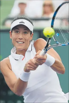  ?? FOTO: AP ?? Garbiñe Muguruza (6ª) domina a Caroline Wozniacki (14ª) por 3-1 en sus duelos previos