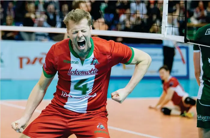  ?? Bild: EUROPEISKA VOLLEYBOLL­FÖRBUNDET (CEV) ?? SVENSKT JUBEL. Marcus Nilsson var bäst på plan när hans nya klubb Lokomotiv Novosibirs­k tog sig till kvartsfina­l i Champions League.