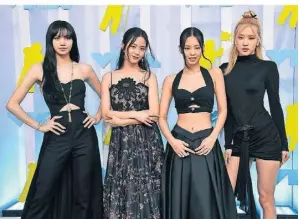  ?? FOTO: EVAN AGOSTINI/DPA ?? Lisa, Jisoo, Jennie und Rosé (v.l.) bilden mit Blackpink eine der aktuell erfolgreic­hsten Girlgroups der Welt.