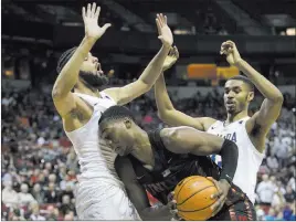  ?? Erik Verduzco ?? Las Vegas Review-journal @Erik_verduzco Former UNLV Rebels forward Brandon Mccoy, last season’s Mountain West Freshman of the Year, signed a contract with the Milwaukee Bucks.