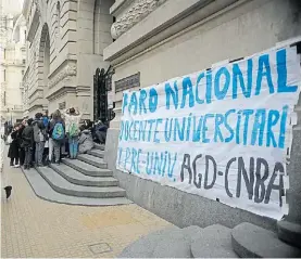  ?? G. ADRASTI ?? El Nacional. Son muy pocos los profesores que dan clases.