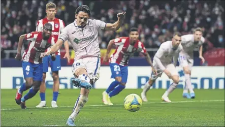  ?? FOTO: GETTY ?? El turco Enes Unal anotó las dos penas máximas de las que dispuso el Getafe en su duelo ante el Atlético