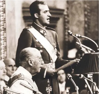  ?? Foto: dpa ?? Der Prinz und sein Ziehvater: Juan Carlos und Francisco Franco.