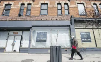  ?? NATHAN DENETTE, CP ?? Space available on storefront­s on Queen Street in Toronto. Before the second wave of COVID-19 in the fall, fewer business owners were closing shop, according to Statistics Canada.