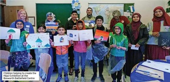  ?? ?? Children helping to create the Hijaz Exhibition at the Bosworth Battlefiel­d Centre