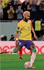  ?? AFP ?? Il capo banda Neymar da Silva junior, 30 anni, segna il rigore contro la Corea del Sud, per l’attaccante del Psg è il 7° gol ai Mondiali