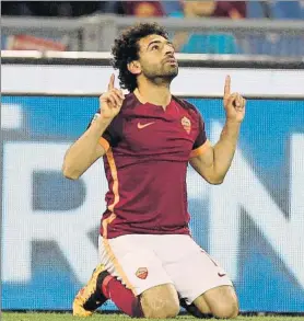  ?? GYI ?? Salah, celebrando un gol en 2016 con la Roma, su anterior equipo y al que marcó dos tantos