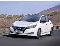  ?? FOTO: NISSAN ?? Nissan hat seinem Elektrofah­rzeug Leaf einen stärkeren Akku und somit mehr Reichweite verpasst.