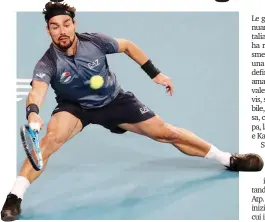  ?? ANSA ?? Fabio Fognini, 32 anni, in azione contro Medvedev ieri a Perth