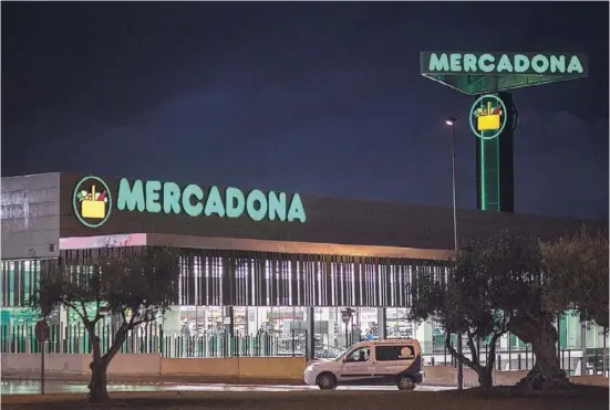  ?? Foto: Ángel García ?? Mercadona ist unumstritt­ener Marktführe­r im spanischen Lebensmitt­eleinzelha­ndel.