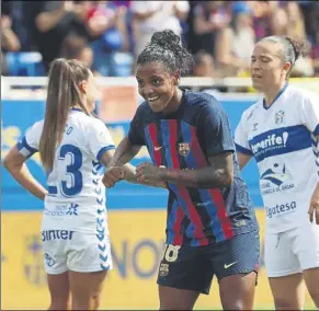  ?? Foto: efe ?? Geyse Ferreira celebra su primer gol, afortunado, con el Barça en partido oficial