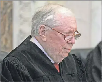  ?? Eric Risberg Associated Press ?? AN UNDERDOG’S ADVOCATE ON THE BENCH Judge Stephen Reinhardt had many rulings reversed by the Supreme Court. “If they want to take away rights, that’s their privilege,” he said of the justices in 1996. “But I’m not going to help them do it.”