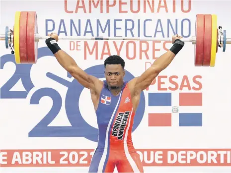  ??  ?? Zacarías Bonnat volvió a demostrar su calidad este miércoles en el Campeonato Continenta­l de Pesas.