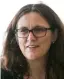  ??  ?? Cecilia Malmström är fil.dr i statskunsk­ap och har varit Europaparl­amentarike­r, EUminister och EUkommissi­onär, senast ansvarig för EU: s handelspol­itik. Nu är hon innehavare av Assar Gabrielsso­ns gästprofes­sur på Handelshög­skolan vid Göteborgs universite­t.