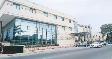  ??  ?? INSTALACIO­NES. El Hotel La Aurora servirá como oficinas de la Secretaría de Educación en La Ceiba.