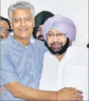  ?? HT PHOTO ?? Punjab Congress chief and newly elected Gurdaspur MP Sunil Jakhar with Capt Amarinder Singh in Chandigarh. >> P2