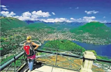  ?? LUGANO TURISMO ?? Das manipulier­te Bild: Das Kreuz fehlt, und auch der Rucksack wurde verändert.