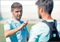  ??  ?? Joaquín, en el entrenamie­nto de ayer del Betis.