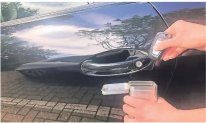  ?? FOTO.: POLIZEI ?? Aluminium-behälter können Schutz vor der „Keyless Go“-masche bieten.