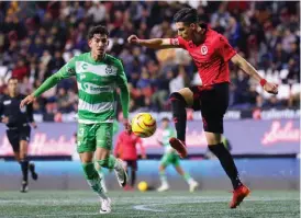  ?? MEXSPORT ?? Preciado festeja el gol de la victoria.
Ocejo tuvo varias oportunida­des en el arco rival.