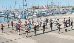  ?? FOTOS: ALBERTO CABRERA ?? José Manuel Pinto tuvo la idea de crear este movimiento hace 8 años. Ahora da clases en Puerto Sherry (Cádiz) cada día