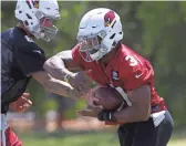  ??  ?? Cardinals running back David Johnson is expected to participat­e in a three-day minicamp next week.