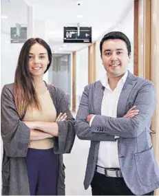  ?? FOTO: LAURA CAMPOS ?? Bárbara Gormaz, miembro del directorio de FinteChile, y Ángel Sierra, director ejecutivo de la entidad.