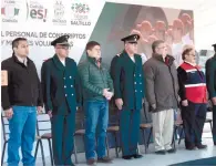  ??  ?? Ceremonia. Autoridade­s civiles y militares dieron la bienvenida a los 400 conscripto­s.