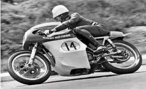  ??  ?? Above right: Road racing bikes didn’t escape the Rickman touch, either; this is John Hartle on a Kirby Métisse Matchless at the 1967 Isle of Man Senior TT