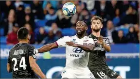  ??  ?? Moussa Dembélé a symbolisé l’inefficaci­té lyonnaise du moment.