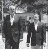  ??  ?? Edi Rama dhe Saimir Tahiri