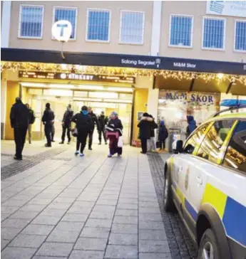  ?? FOTO: ANNA WETTERGÅRD ?? OTRYGGT. Under hösten eskalerade ordningspr­oblemen vid Rinkeby tunnelbane­station. Nu har man genomfört en stor insats för att komma tillrätta med problemen.