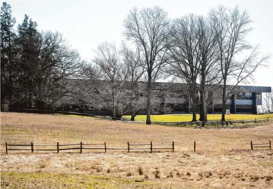  ?? Brian A. Pounds/Hearst Connecticu­t Media ?? Bridgewate­r Associates' main offices are located in the Nyala Farms office complex, off Interstate 95's Exit 18, in Westport.