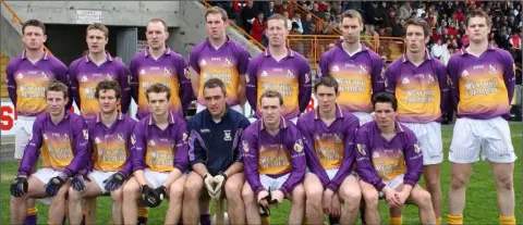  ??  ?? The Wexford Senior football team before facing Galway. Back (from left): Diarmuid Kinsella, Shane Cullen, Philip Wallace, Nicky Lambert, Paddy Colfer, Matty Forde, Redmond Barry, David Murphy. Front (from left): Niall Murphy, Ciarán Deely, George Sunderland, John Cooper, Colm Morris, John Hudson (capt.), John Hegarty.