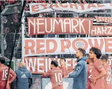  ?? /EFE. ?? Un grupo de ultras desplegaro­n carteles contra el mecenas del Hofffenhei­m, Dietmar Hopp.