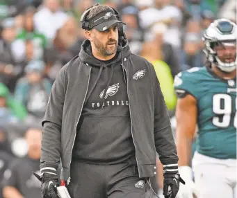  ?? ERIC HARTLINE/USA TODAY SPORTS ?? Nick Sirianni is 34-16 as Eagles head coach with one NFC championsh­ip but is in the middle of a mini-storm.