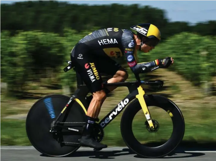  ?? Philippe Lopez/afp ?? Wout van Aert hecht veel belang aan zijn zege van zaterdag: ‘Een tijdritzeg­e in de Tour stond al zeer lang op mijn bucket list.’