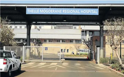  ?? / MDUDUZI NDZINGI ?? The entrance to Thelle Mogoerane Hospital in Vosloorus where six babies died last year of the bacterial infection klebsiella. Other eight babies died at the same hospital last month.