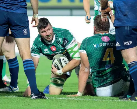  ?? (Foto Benetton Rugby) ?? Oltre la linea La meta di Sebastian Negri, terza linea dei biancoverd­i, nel primo tempo del match contro i campioni del Leinster